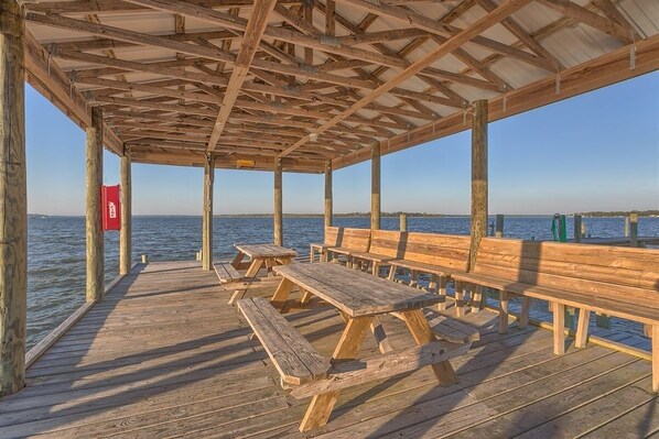 คอนโด, 2 ห้องนอน | รับประทานอาหารกลางแจ้ง