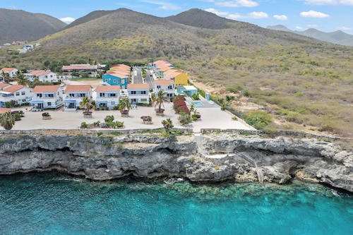 Bon Azul 5A Ocean Resort