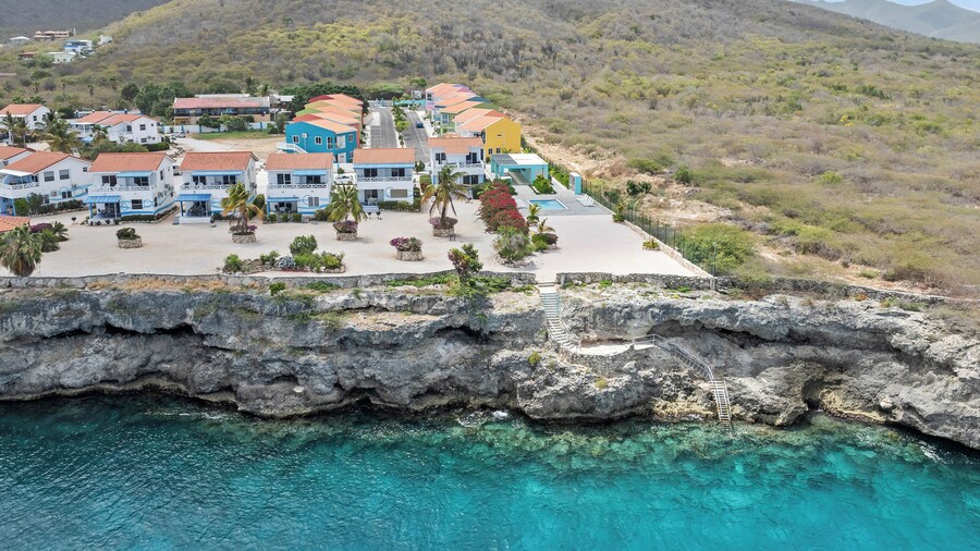 Bon Azul 5A Ocean Resort