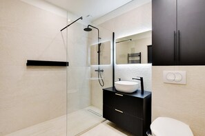 Chuveiro, secador de cabelo