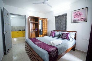 Apartment, 2 Bedrooms | In-room safe, iron/ironing board, free WiFi