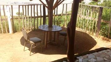 Room, 1 Bedroom, Accessible, Smoking | Terrace/patio