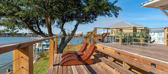 "Lewis Landing II" Waterfront with Dock, 5 Bedrooms, 2 Baths
