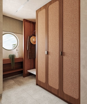 1 bedroom, in-room safe, laptop workspace, blackout curtains