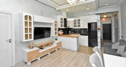 Teryan street apartment on 5 floor