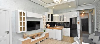 Teryan street apartment on 5 floor