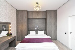 1 bedroom, blackout drapes, iron/ironing board, free WiFi - Teryan street apartment on 5 floor (Yerevan)