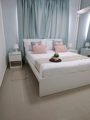 2 chambres, fer et planche à repasser, Wi-Fi, literie fournie