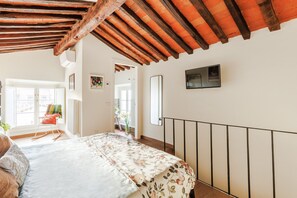 3 bedrooms, iron/ironing board