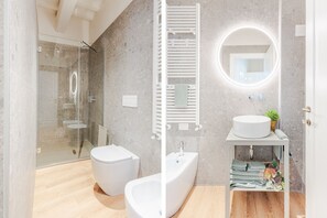 Douche, sèche-cheveux, serviettes fournies