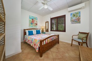 3 habitaciones, escritorio, tabla de planchar con plancha y wifi gratis 