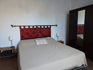 3 dormitorios, tabla de planchar con plancha, wifi y ropa de cama