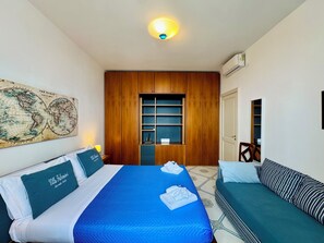 Apartment | 2 bedrooms, soundproofing, free WiFi, bed sheets