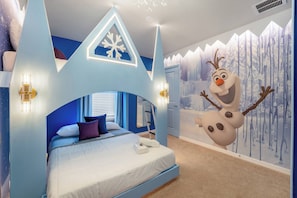 5 bedrooms, iron/ironing board, travel crib, WiFi