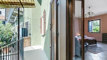 2 phòng ngủ, bàn ủi/dụng cụ ủi quần áo