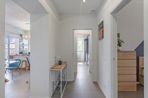 Családi apartman, több hálószobával, két fürdőszobával, tó felőli (Suono del Lago 100m from Lake) | Belső rész