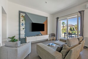 View from room - Suono del Lago 100m From Lake (Meina)