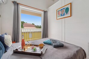 2 sovrum, strykjärn/strykbräda, wi-fi och sängkläder
