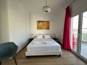 1 bedroom, WiFi, bed sheets