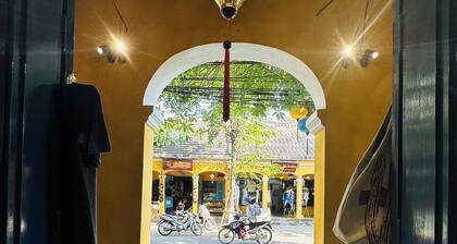 A Peaceful Retreat in Old Town – Where History Meets Modern Hospitality