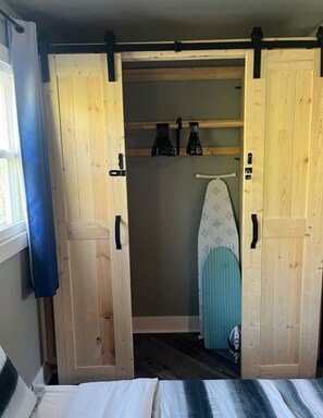 1 chambre, bureau, lit parapluie, Wi-Fi gratuit