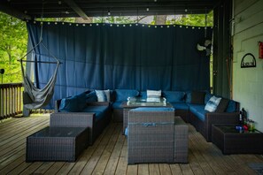 Terrace/patio - Lakefont-Nestled in Nirvana (Martinsville)