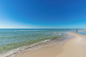 Na praia
