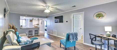 Smart-TV, BĂŒcher, Computerbildschirme