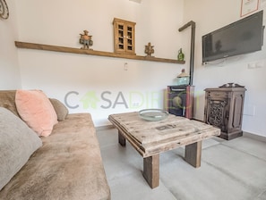Living room - Charming Finca in Frigiliana With Private Pool (Frigiliana)