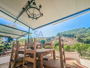 Ferienhaus, 1 Schlafzimmer, Raucher, eigener Pool | Esszimmer