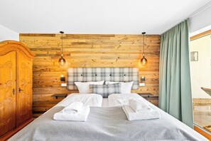 1 chambre, lit parapluie, Wi-Fi gratuit, draps fournis