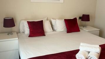 1 bedroom, iron/ironing board, Internet, bed sheets