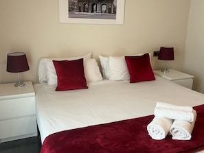 1 bedroom, iron/ironing board, internet, bed sheets