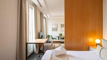 2 slaapkamers, een strijkplank/strijkijzer, internet, beddengoed