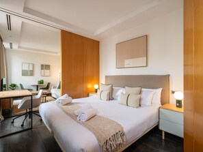 2 dormitorios, tabla de planchar con plancha, Internet y ropa de cama