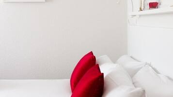 2 slaapkamers, een strijkplank/strijkijzer, wifi, beddengoed