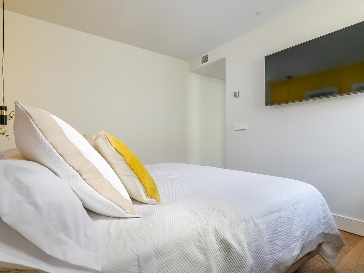 2 chambres, fer et planche à repasser, accès Internet, draps fournis