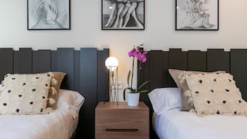 2 slaapkamers, een strijkplank/strijkijzer, internet