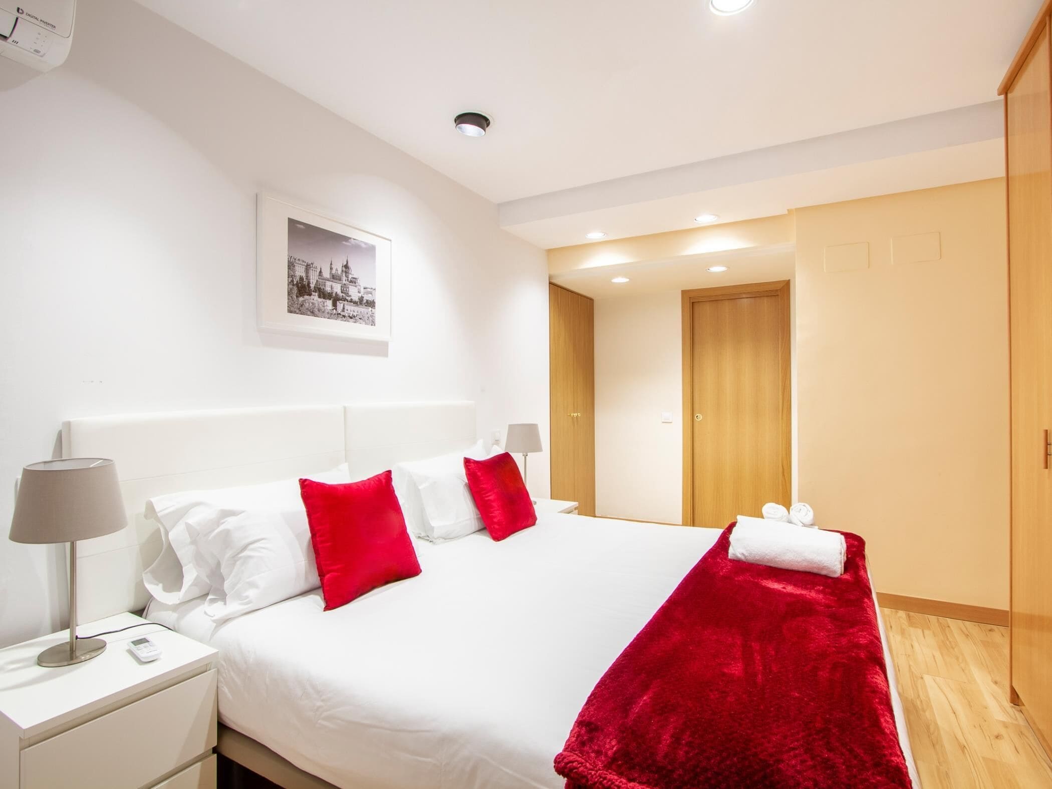 1 bedroom, iron/ironing board, internet, bed sheets