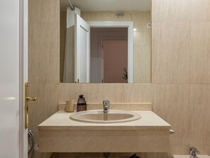 Haartrockner, Handtücher