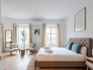 Fer et planche à repasser, Wi-Fi, draps fournis