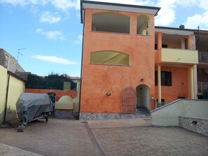 บริเวณภายนอก