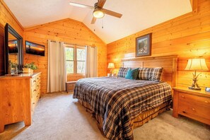 3 quartos, escrivaninha, ferros/tábuas de passar roupa