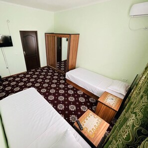 Comfort Twin Room | Desk, iron/ironing board, free WiFi - Fayzobod Guesthouse B&B (Bukhara)