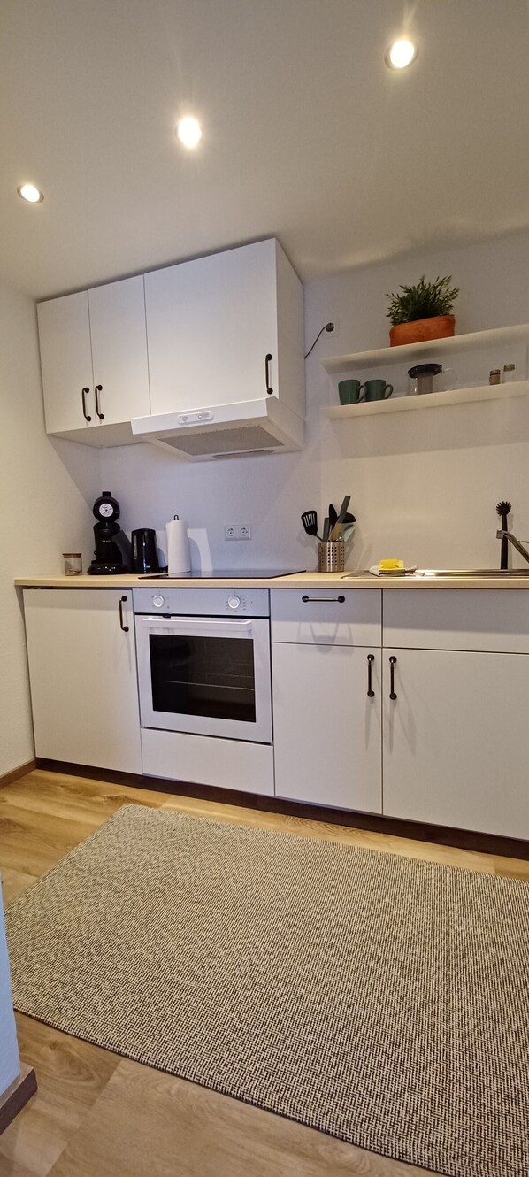 Four, plaque de cuisson