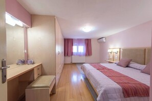 3 bedrooms - Platon Apartment Garden Escape in Kos (Kos)