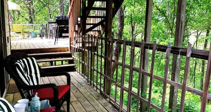 Lovely spacious home in the country - Work Remotely