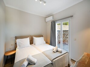 2 chambres, fer et planche à repasser, lit parapluie, Wi-Fi gratuit