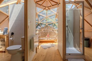 Dome Guatape | ผ้าม่านกันแสง, เตารีด/โต๊ะรีดผ้า, Wi-Fi ฟรี