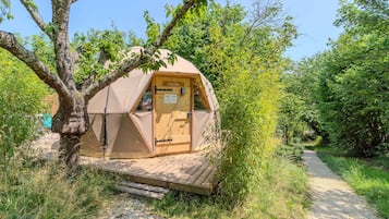 Dome Fiore | Verdunkelungsvorhänge, Bügeleisen/Bügelbrett, kostenloses WLAN